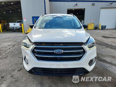 Piąte zdjęcie samochodu w środku: 2018 FORD ESCAPE SE VIN:1FMCU0GD1JUA79050 - miniatura