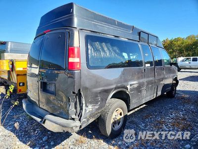 Trzecie zdjęcie samochodu z tyłu: 2004 CHEVROLET EXPRESS G3500 VIN:1GBHG39UX41242496 - miniatura