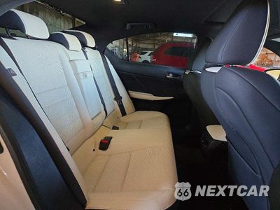 Zdjęcie 10 z 12 samochodu: 2023 LEXUS IS 350 F SPORT VIN:JTHGZ1B24P5071156 - miniatura