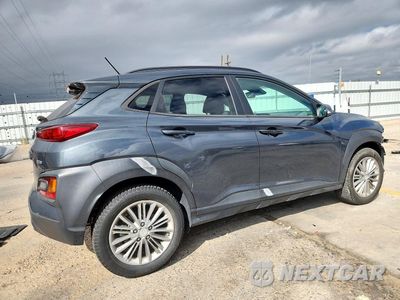 Trzecie zdjęcie samochodu z tyłu: 2020 HYUNDAI KONA SEL VIN:KM8K2CAA4LU414841 - miniatura