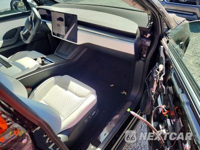 Zdjęcie 8 z 14 samochodu: 2023 TESLA MODEL X VIN:7SAXCBE65PF430815 - miniatura