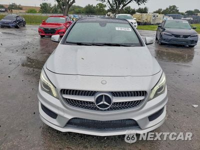 Piąte zdjęcie samochodu w środku: 2014 MERCEDES-BENZ CLA 250 VIN:WDDSJ4EB7EN050028 - miniatura