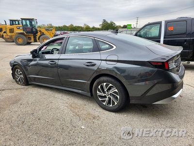 Drugie zdjęcie samochodu z przodu: 2026 HYUNDAI SONATA HYBRID BLUE VIN:KMHL24JJ9TA174052 - miniatura