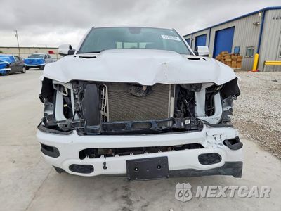 Piąte zdjęcie samochodu w środku: 2020 RAM 1500 SPORT VIN:1C6SRFTT4LN150053 - miniatura