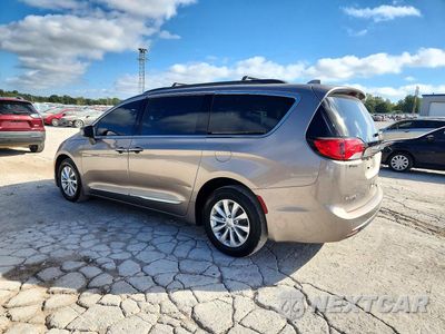 Drugie zdjęcie samochodu z przodu: 2017 CHRYSLER PACIFICA TOURING L VIN:2C4RC1BG5HR683135 - miniatura
