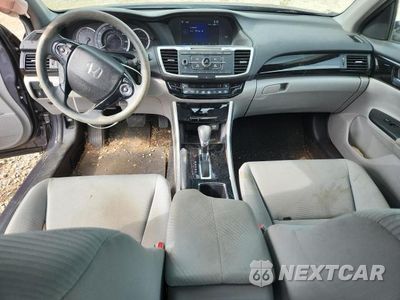 Zdjęcie 8 z 13 samochodu: 2016 HONDA ACCORD LX VIN:1HGCR2F35GA152930 - miniatura