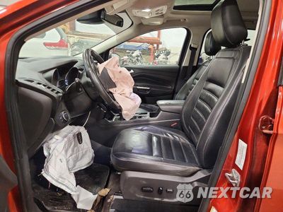 Zdjęcie 7 z 13 samochodu: 2019 FORD ESCAPE TITANIUM VIN:1FMCU9J96KUC42771 - miniatura