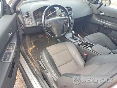 Zdjęcie 8 z 13 samochodu: 2011 VOLVO C30 T5 VIN:YV1672MK6B2196833 - miniatura