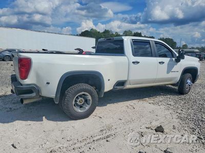Trzecie zdjęcie samochodu z tyłu: 2020 CHEVROLET 3500 VIN:1GC4YSEYXLF255972 - miniatura