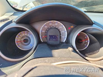 Zdjęcie 9 z 12 samochodu: 2011 HONDA FIT VIN:JHMGE8H38BS008222 - miniatura