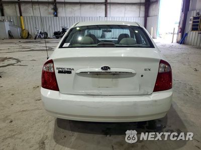 Zdjęcie 6 z 12 samochodu: 2006 KIA SPECTRA EX VIN:KNAFE121465235808 - miniatura