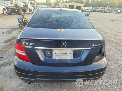 Zdjęcie 6 z 13 samochodu: 2012 MERCEDES-BENZ C 300 4MATIC VIN:WDDGF8BB7CR197846 - miniatura