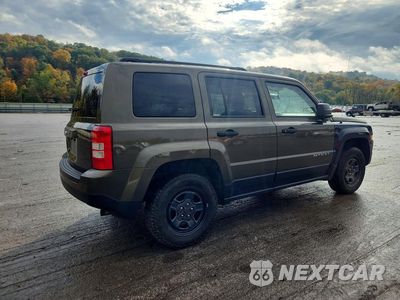 Trzecie zdjęcie samochodu z tyłu: 2016 JEEP PATRIOT SPORT VIN:1C4NJRBB7GD614732 - miniatura