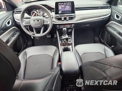 Zdjęcie 8 z 13 samochodu: 2025 JEEP COMPASS LATITUDE VIN:3C4NJDBN4ST580751 - miniatura