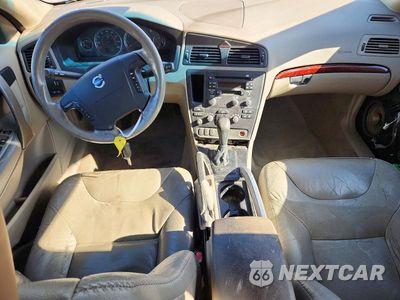 Zdjęcie 8 z 12 samochodu: 2004 VOLVO V70 VIN:YV1SZ59H041140757 - miniatura