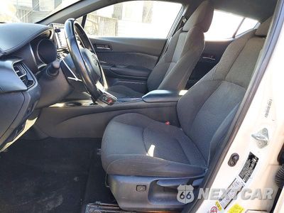Zdjęcie 7 z 12 samochodu: 2018 TOYOTA C-HR XLE PREMIUM VIN:NMTKHMBX2JR040791 - miniatura