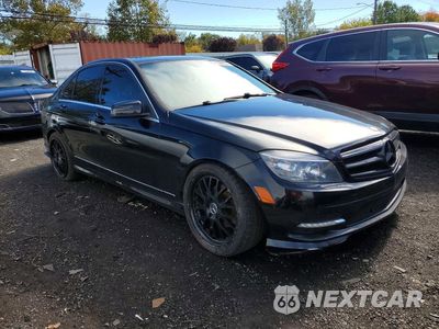 Czwarte zdjęcie samochodu z boku: 2011 MERCEDES-BENZ C 300 4MATIC VIN:WDDGF8BB3BR180685 - miniatura