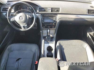 Zdjęcie 8 z 12 samochodu: 2015 VOLKSWAGEN PASSAT SE VIN:1VWBV7A31FC053418 - miniatura