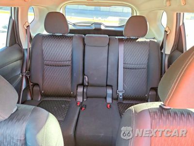 Zdjęcie 10 z 13 samochodu: 2019 NISSAN ROGUE SV VIN:KNMAT2MT4KP525830 - miniatura