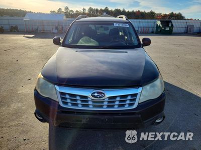 Piąte zdjęcie samochodu w środku: 2013 SUBARU FORESTER VIN:JF2SHADC4DH401135 - miniatura