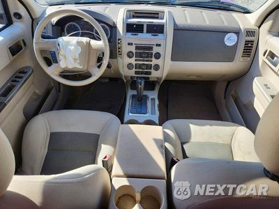 Zdjęcie 8 z 12 samochodu: 2008 FORD ESCAPE XLT VIN:1FMCU03Z18KE51459 - miniatura