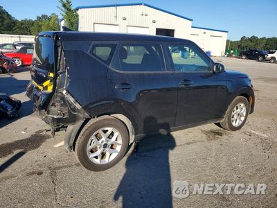 Trzecie zdjęcie samochodu z tyłu: 2025 KIA SOUL LX VIN:KNDJ23AU3S7932799 - miniatura