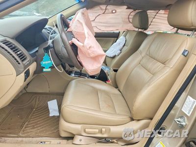 Zdjęcie 7 z 12 samochodu: 2007 HONDA ACCORD EX VIN:1HGCM56867A188797 - miniatura