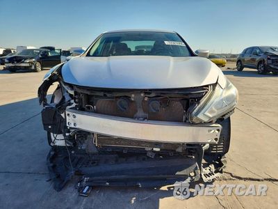 Piąte zdjęcie samochodu w środku: 2018 NISSAN ALTIMA 2.5 S VIN:1N4AL3AP7JC247546 - miniatura