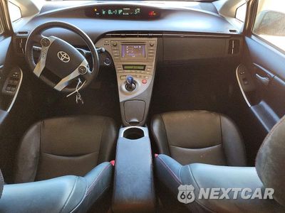 Zdjęcie 8 z 13 samochodu: 2013 TOYOTA PRIUS PERSONA SERIES SE VIN:JTDKN3DU1D5596947 - miniatura