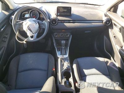 Zdjęcie 8 z 12 samochodu: 2018 TOYOTA YARIS IA BASE VIN:3MYDLBYV4JY302811 - miniatura