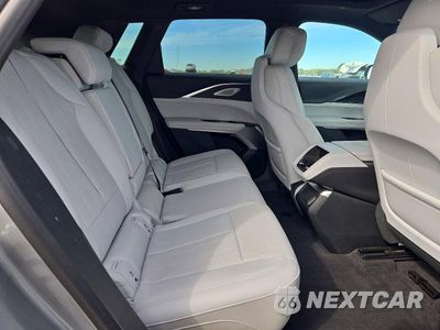 Zdjęcie 11 z 13 samochodu: 2024 CADILLAC LYRIQ LUXURY VIN:1GYKPRRK5RZ116245 - miniatura