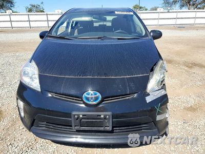 Piąte zdjęcie samochodu w środku: 2015 TOYOTA PRIUS THREE VIN:JTDKN3DU6F2003099 - miniatura