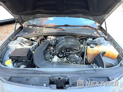Zdjęcie 7 z 10 samochodu: 2019 CHRYSLER 300 S VIN:2C3CCABG7KH637281 - miniatura