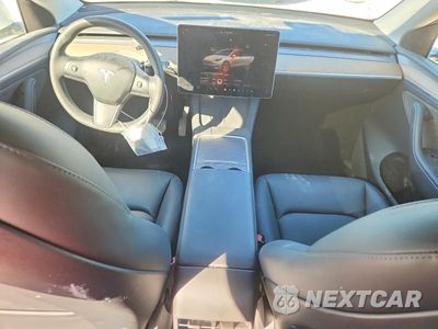 Zdjęcie 8 z 13 samochodu: 2023 TESLA MODEL Y VIN:7SAYGDEE3PA149167 - miniatura