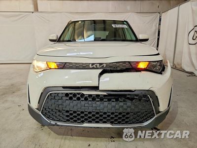 Piąte zdjęcie samochodu w środku: 2023 KIA SOUL LX VIN:KNDJ23AU1P7860637 - miniatura