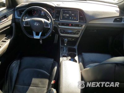 Zdjęcie 8 z 12 samochodu: 2018 HYUNDAI SONATA LIMITED 2.0T+ VIN:5NPE34AB5JH727417 - miniatura