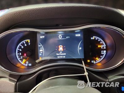 Zdjęcie 9 z 13 samochodu: 2018 JEEP GRAND CHEROKEE LAREDO VIN:1C4RJFAG0JC217860 - miniatura