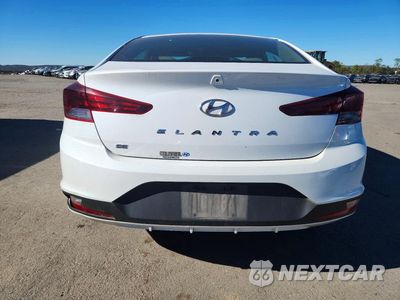 Zdjęcie 6 z 12 samochodu: 2019 HYUNDAI ELANTRA SE VIN:5NPD74LF5KH496097 - miniatura