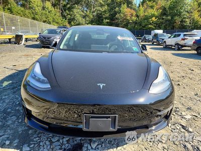 Piąte zdjęcie samochodu w środku: 2018 TESLA MODEL 3 VIN:5YJ3E1EA5JF108347 - miniatura