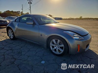Czwarte zdjęcie samochodu z boku: 2004 NISSAN 350Z BASE VIN:JN1AZ34D54M100363 - miniatura