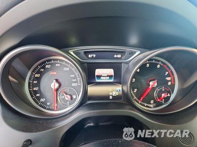 Zdjęcie 9 z 12 samochodu: 2018 MERCEDES-BENZ CLA 250 VIN:WDDSJ4EB3JN536524 - miniatura