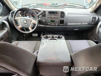 Zdjęcie 8 z 12 samochodu: 2011 CHEVROLET SILVERADO K1500 LT VIN:1GCPKSE37BF130820 - miniatura