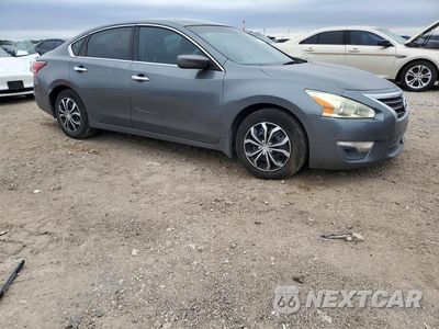 Czwarte zdjęcie samochodu z boku: 2015 NISSAN ALTIMA 2.5 S VIN:1N4AL3AP3FN401861 - miniatura
