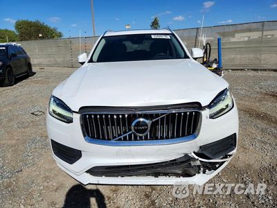 Piąte zdjęcie samochodu w środku: 2020 VOLVO XC90 T5 MOMENTUM VIN:YV4102PK0L1531363 - miniatura