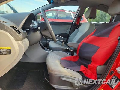 Zdjęcie 7 z 12 samochodu: 2013 HYUNDAI ACCENT GLS VIN:KMHCT4AE7DU451748 - miniatura
