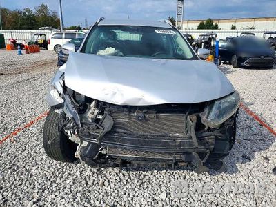 Piąte zdjęcie samochodu w środku: 2016 NISSAN ROGUE S VIN:5N1AT2MT2GC844377 - miniatura