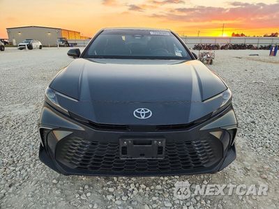 Piąte zdjęcie samochodu w środku: 2025 TOYOTA CAMRY SE VIN:4T1DAACKXSU123555 - miniatura