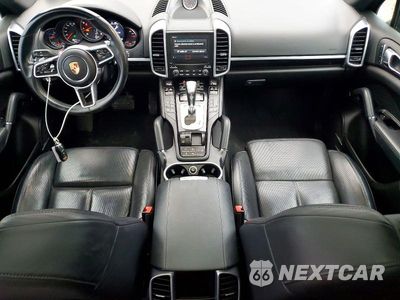 Zdjęcie 8 z 13 samochodu: 2017 PORSCHE CAYENNE VIN:WP1AA2A27HKA81932 - miniatura
