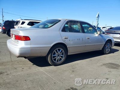 Trzecie zdjęcie samochodu z tyłu: 2001 TOYOTA CAMRY XLE V6 VIN:4T1BF28K51U117605 - miniatura