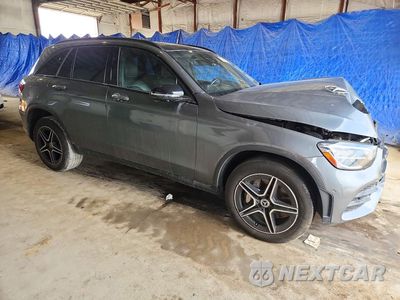 Czwarte zdjęcie samochodu z boku: 2020 MERCEDES-BENZ GLC 300 4MATIC VIN:WDC0G8EBXLF690839 - miniatura